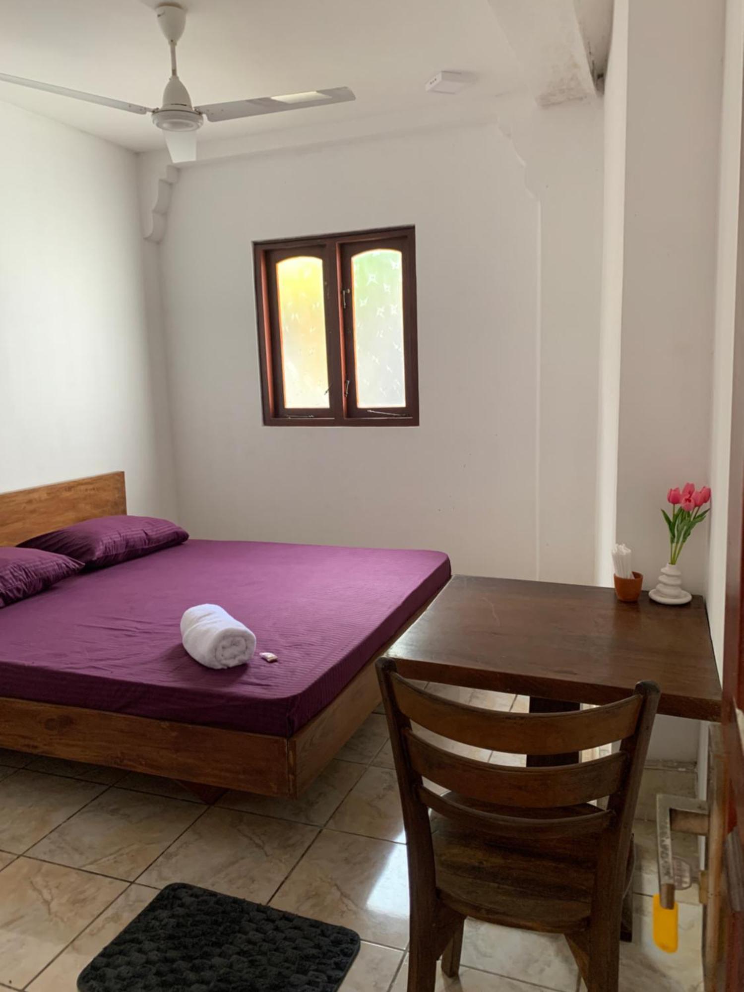 La Fiesta Bed & Breakfast Weligama Bagian luar foto