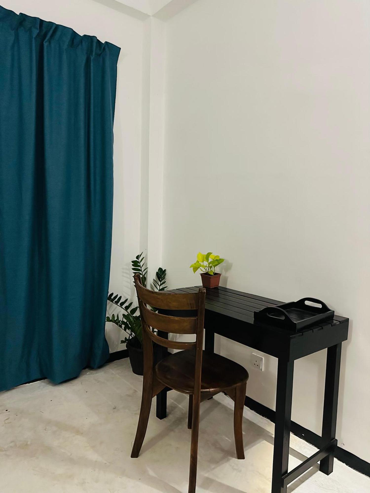 La Fiesta Bed & Breakfast Weligama Bagian luar foto
